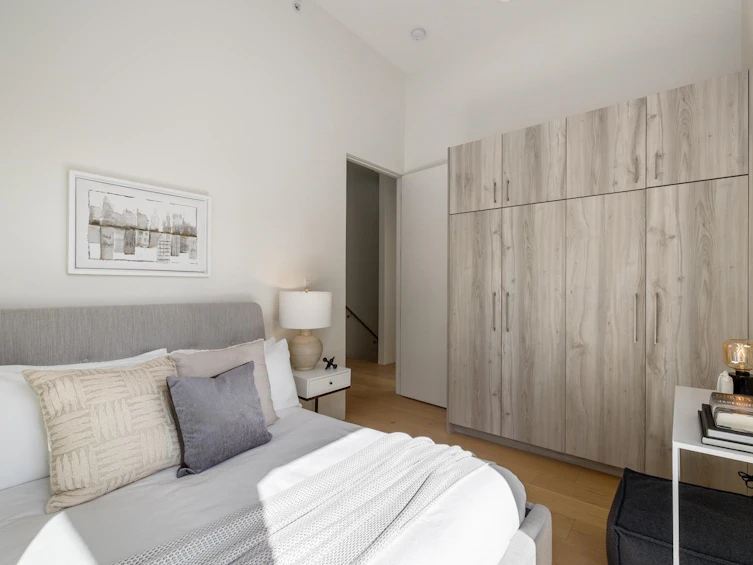 2561 East 40th Avenue, Vancouver, BC, V5R 2V8 - 27