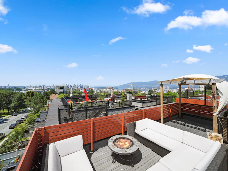 1865 Adanac Street, Vancouver, BC, V5L 2E1