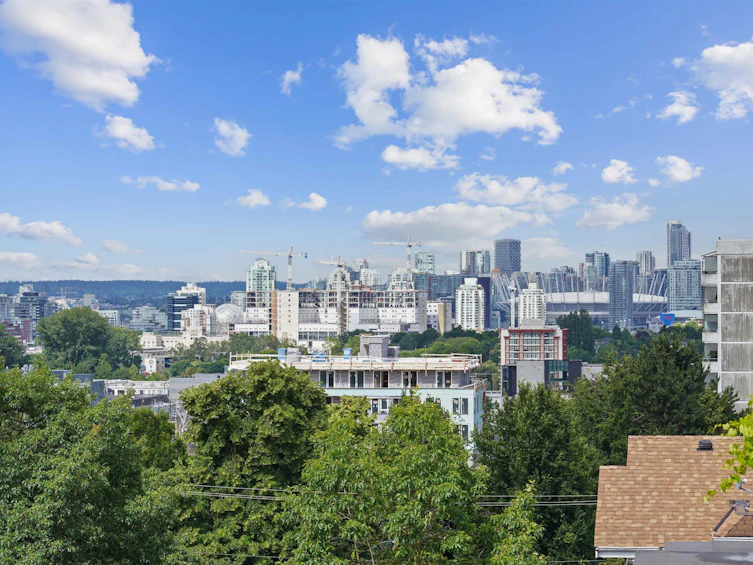 1865 Adanac Street, Vancouver, BC, V5L 2E1 - 2