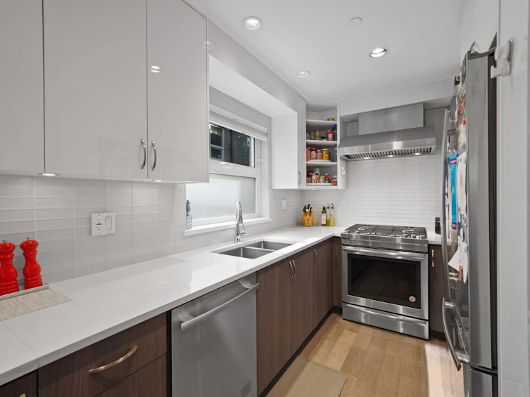 1865 Adanac Street, Vancouver, BC, V5L 2E1 - 13