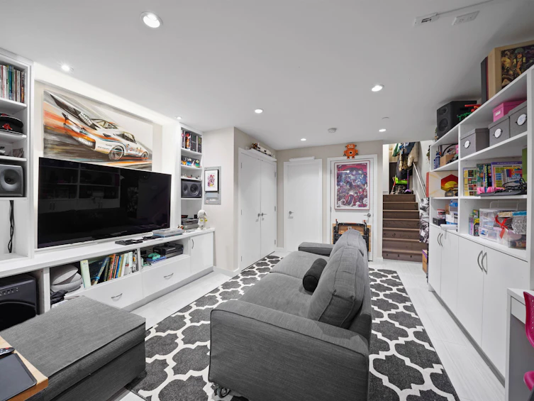 1865 Adanac Street, Vancouver, BC, V5L 2E1 - 26