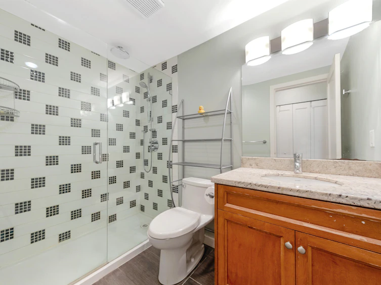 1362 W 7th Avenue, Vancouver, BC, V6H 3W5 - 24