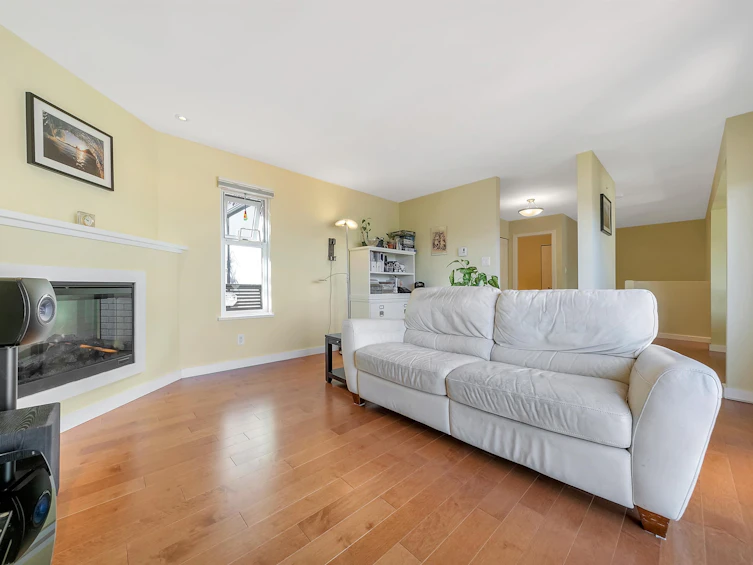 1362 W 7th Avenue, Vancouver, BC, V6H 3W5 - 5