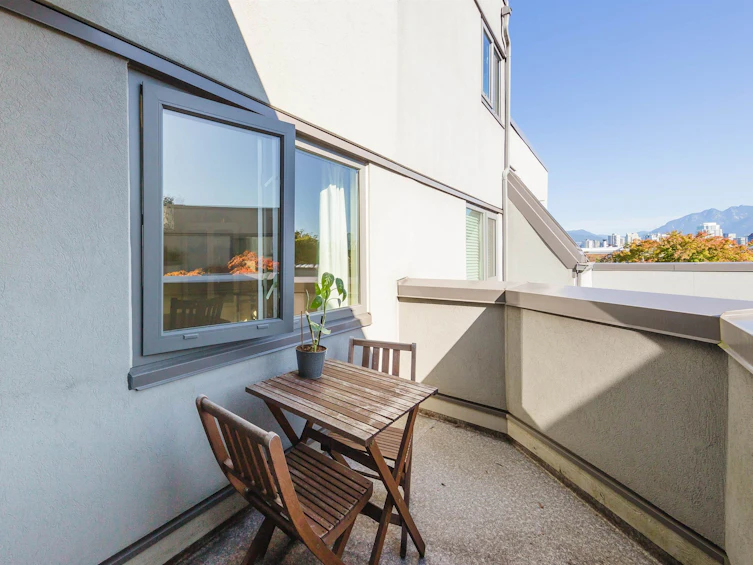 1362 W 7th Avenue, Vancouver, BC, V6H 3W5 - 6