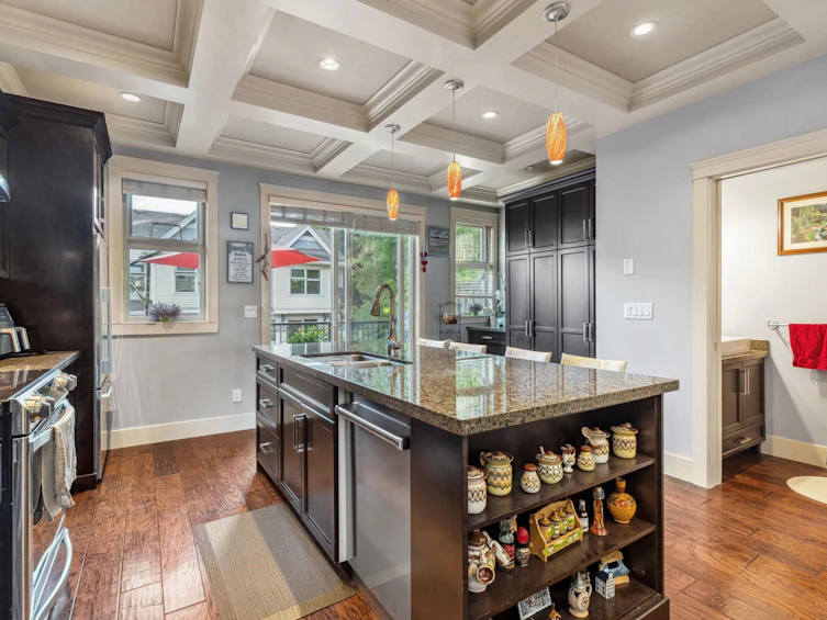 16-3380 Francis Crescent, Coquitlam, BC, V3E 0H1 - 2