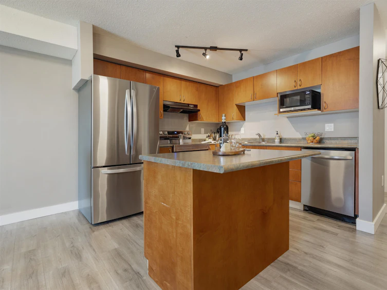 412-5465 203, Langley, BC, V3A 9L8 - 4