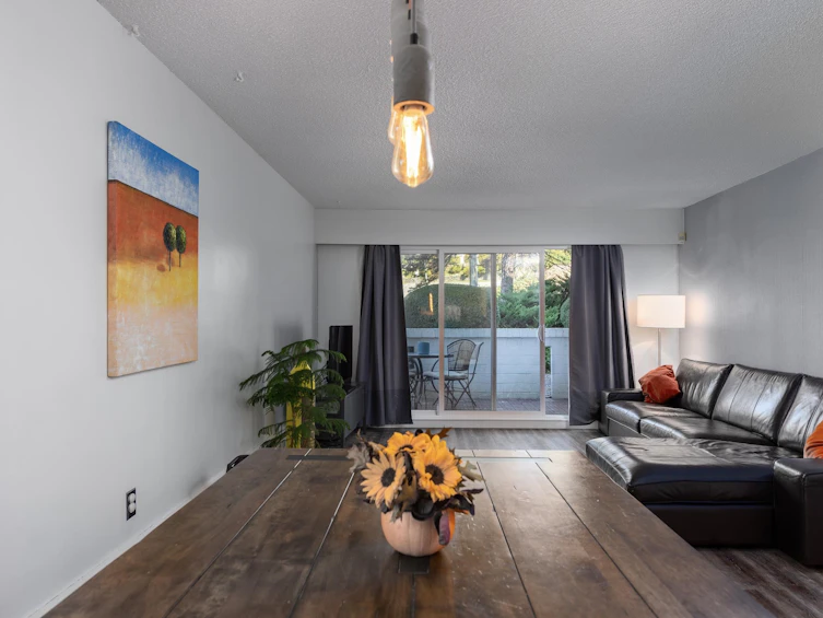 203-5450 Empire Drive, Burnaby, BC, V5B 1N4 - 2