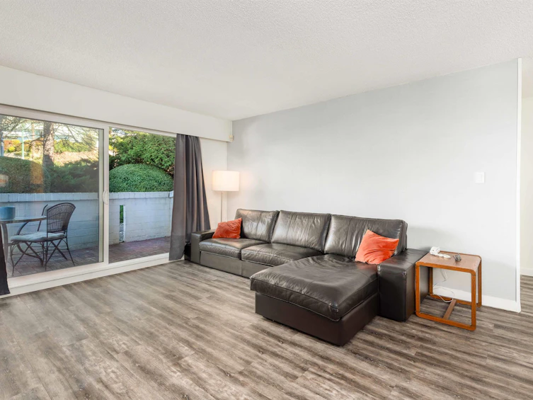 203-5450 Empire Drive, Burnaby, BC, V5B 1N4 - 4
