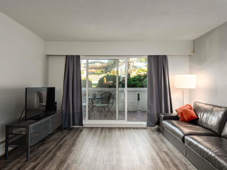 203-5450 Empire Drive, Burnaby, BC, V5B 1N4 - 6