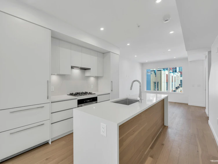 883 W 33rd Avenue, Vancouver, BC, V5Z 2K5 - 4
