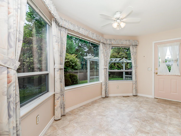 14956 21b Avenue, Surrey, BC, V4A 8Z7 - 10