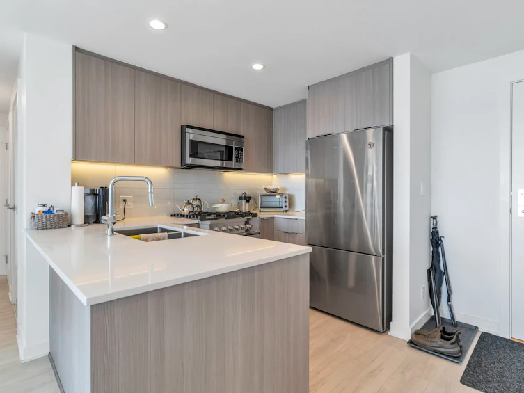 1404-1471 Hunter Street, North Vancouver, BC, V7J 1H3 - 8