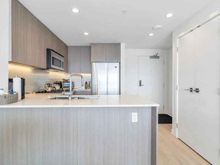 1404-1471 Hunter Street, North Vancouver, BC, V7J 1H3 - 9