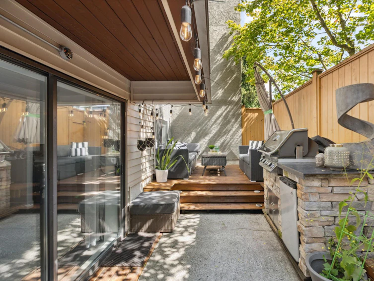 101-2045 Franklin Street, Vancouver, BC, V5L 1R4 - 3