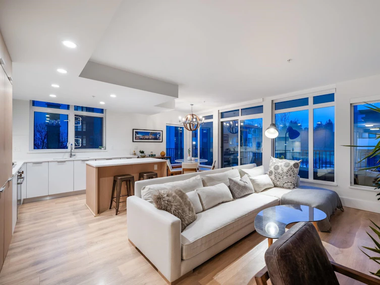 310-5080 Quebec Street, Vancouver, BC, V5W 2N2 - 2
