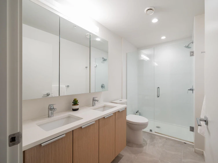 310-5080 Quebec Street, Vancouver, BC, V5W 2N2 - 18