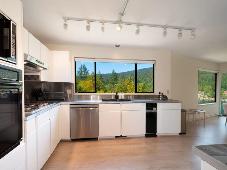 4660 Eastridge Road, North Vancouver, BC, V7G 1K4 - 19