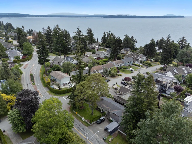 12946 Marine Drive, Surrey, BC, V4A 1E2 - 3