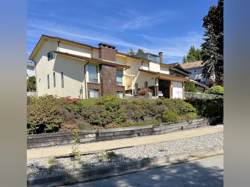 2920 Camrose Drive, Burnaby BC V5A 3W9