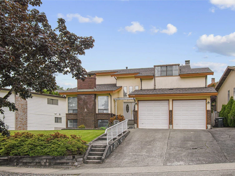 2920 Camrose Drive, Burnaby, BC, V5A 3W9 - 3