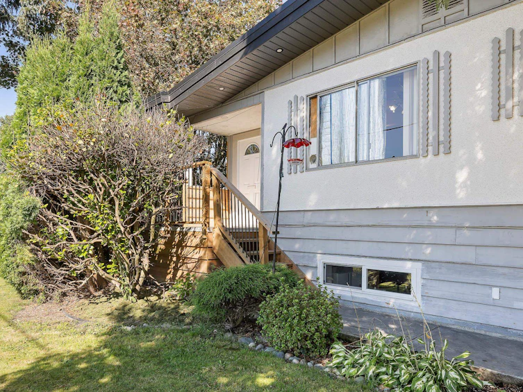 9490 Menzies Street, Chilliwack, BC, V2P 5Z4 - 2