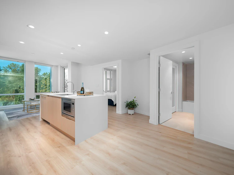 511-1500 Fern Street, North Vancouver, BC, V7J 0E6 - 3
