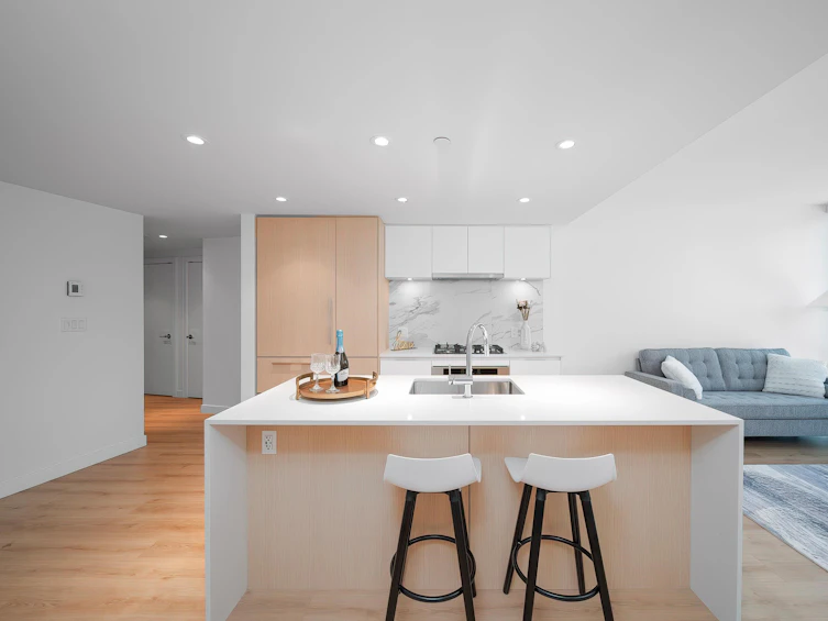 511-1500 Fern Street, North Vancouver, BC, V7J 0E6 - 6