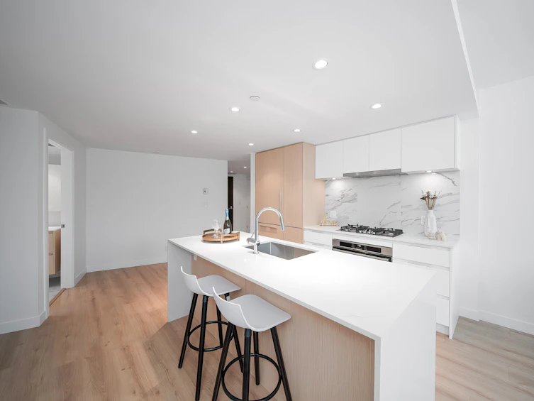 511-1500 Fern Street, North Vancouver, BC, V7J 0E6 - 7