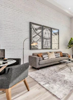 510 22633 Selkirk Avenue