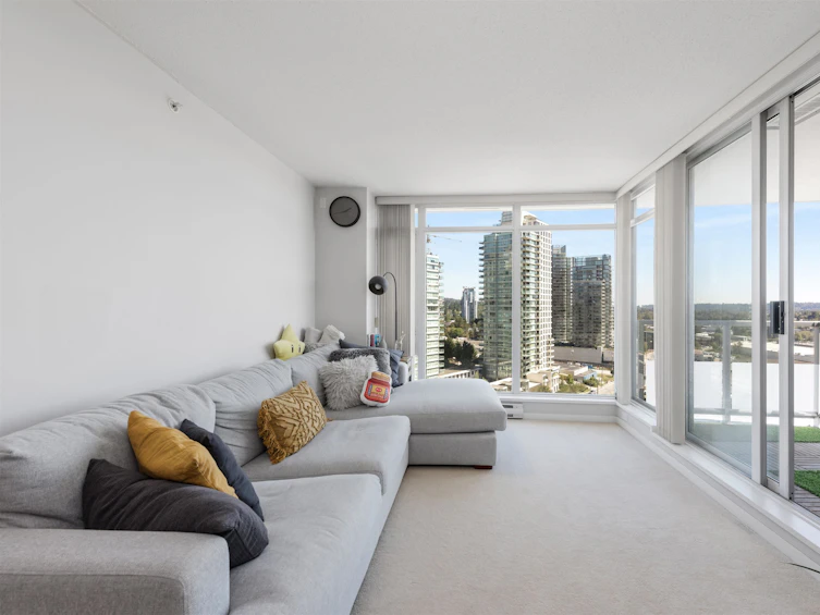 1706-2133 Douglas Road, Burnaby, BC, V5C 0E9 - 2