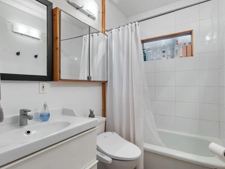 1559 E 41st Avenue, Vancouver, BC, V5P 1K3 - 10