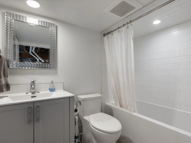1559 E 41st Avenue, Vancouver, BC, V5P 1K3 - 17