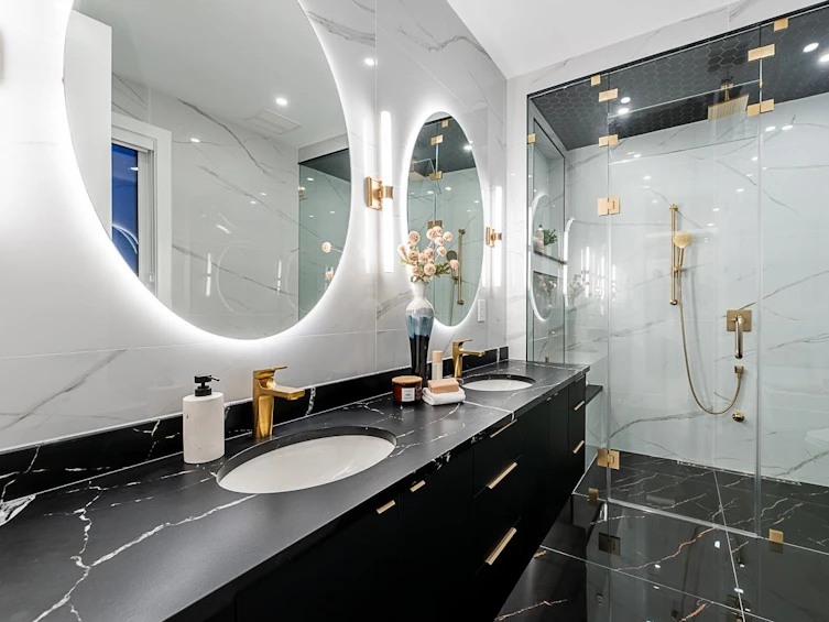 6050 Buchanan Street, Burnaby, BC, V5B 2S2 - 22