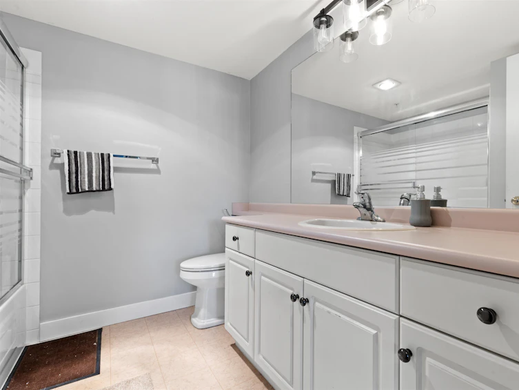 304-32044 Old Yale, Abbotsford, BC, V2T 2C9 - 6