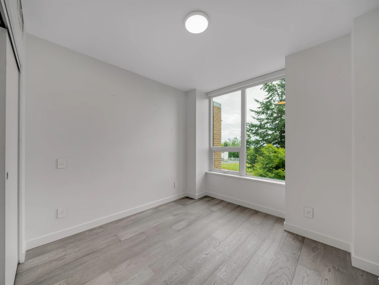103-15165 Thrift Avenue, Surrey, BC, V4B 0C1 - 24