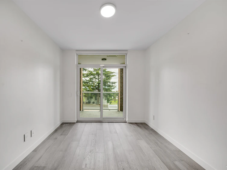 103-15165 Thrift Avenue, Surrey, BC, V4B 0C1 - 27