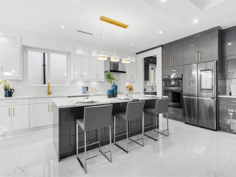 11689 95a Avenue, Delta, BC, V4C 7P6 - 8