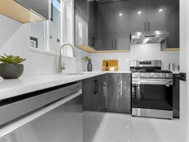 11689 95a Avenue, Delta, BC, V4C 7P6 - 12