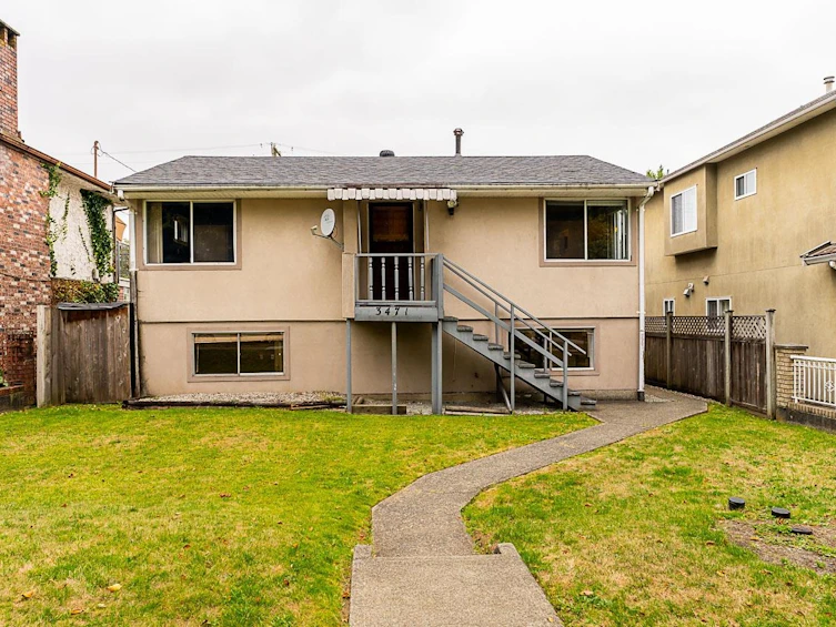 3471 Dieppe Drive, Vancouver, BC, V5M 4C8 - 2