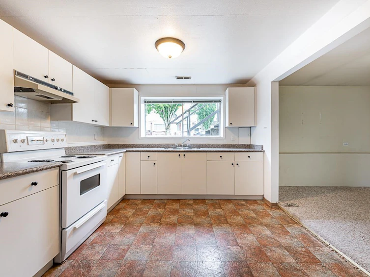 3471 Dieppe Drive, Vancouver, BC, V5M 4C8 - 14