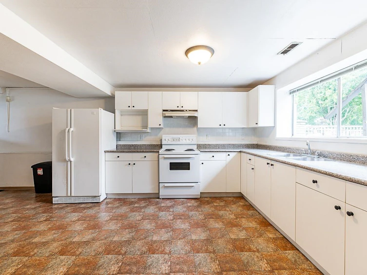3471 Dieppe Drive, Vancouver, BC, V5M 4C8 - 15