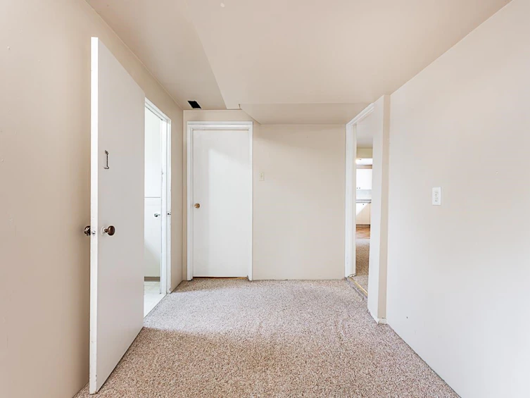3471 Dieppe Drive, Vancouver, BC, V5M 4C8 - 21
