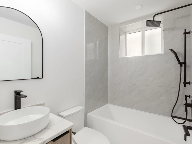 131 E King Edward Avenue, Vancouver, BC, V5V 2B8 - 25