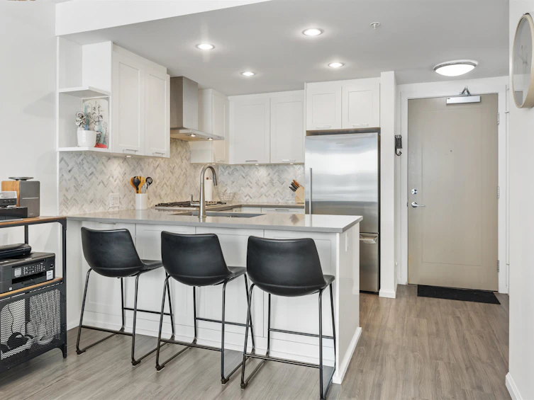 1403-520 Como Lake Avenue, Coquitlam, BC, V3J 0E8 - 7