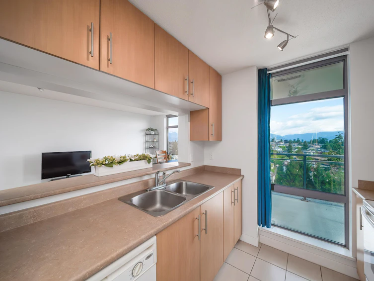 1407-3660 Vanness Avenue, Vancouver, BC, V5R 6H8 - 10