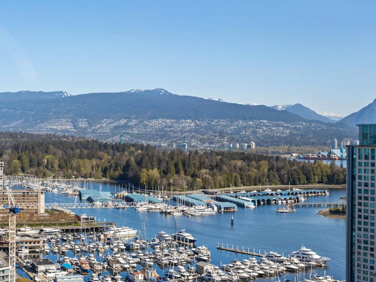 2404-1211 Melville Street, Vancouver, BC, V6E 0A7 - 2