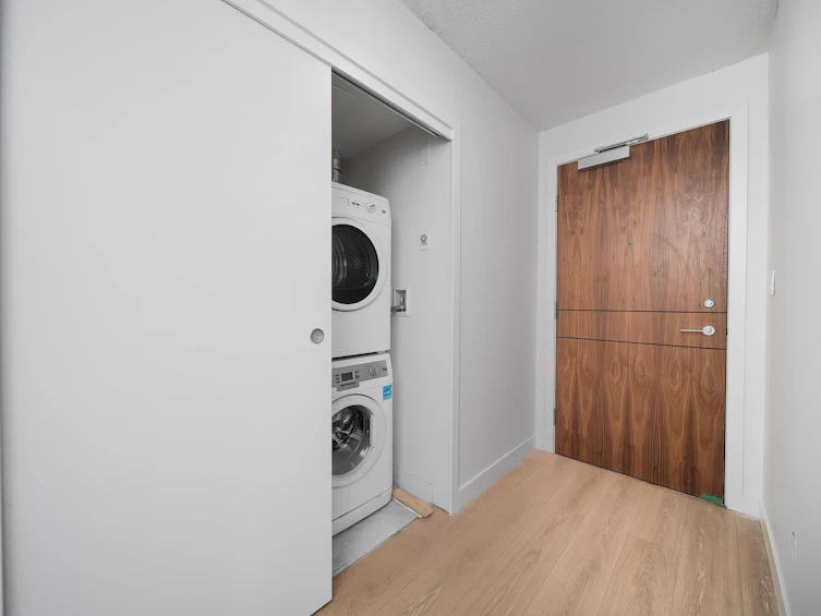 4210-13696 100 Avenue, Surrey, BC, V3T 0L5 - 3