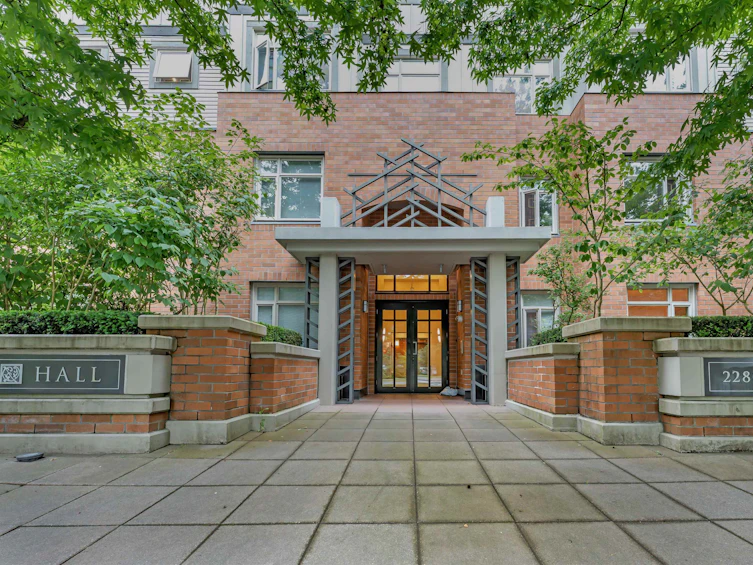 320-2280 Wesbrook Mall, Vancouver, BC, V6T 2K3 - 14