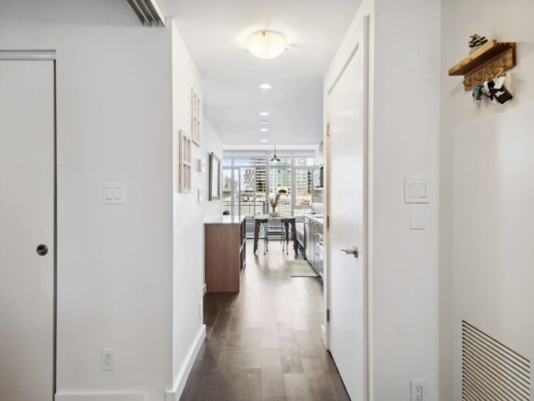 306-1372 Seymour Street, Vancouver, BC, V6B 0L1 - 3