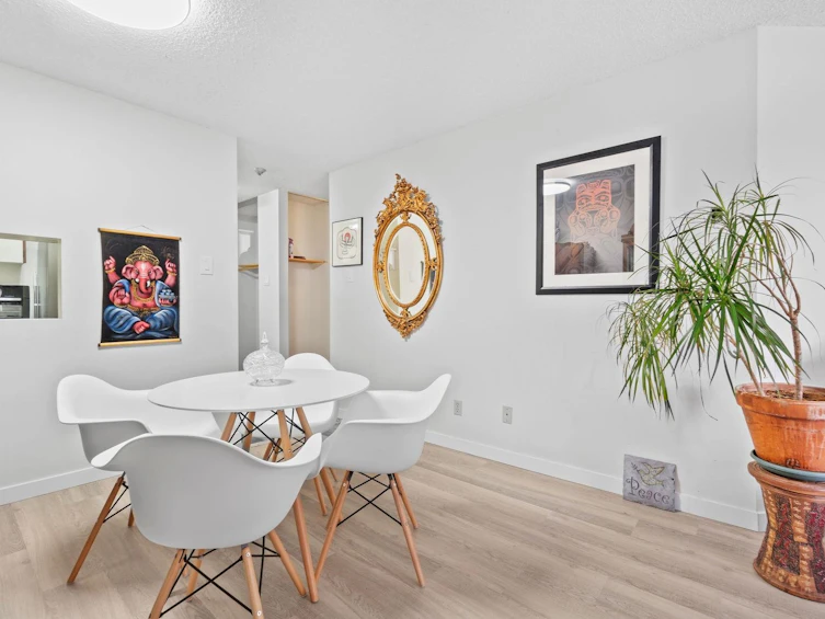 202-1080 Broughton Street, Vancouver, BC, V6G 2A8 - 4